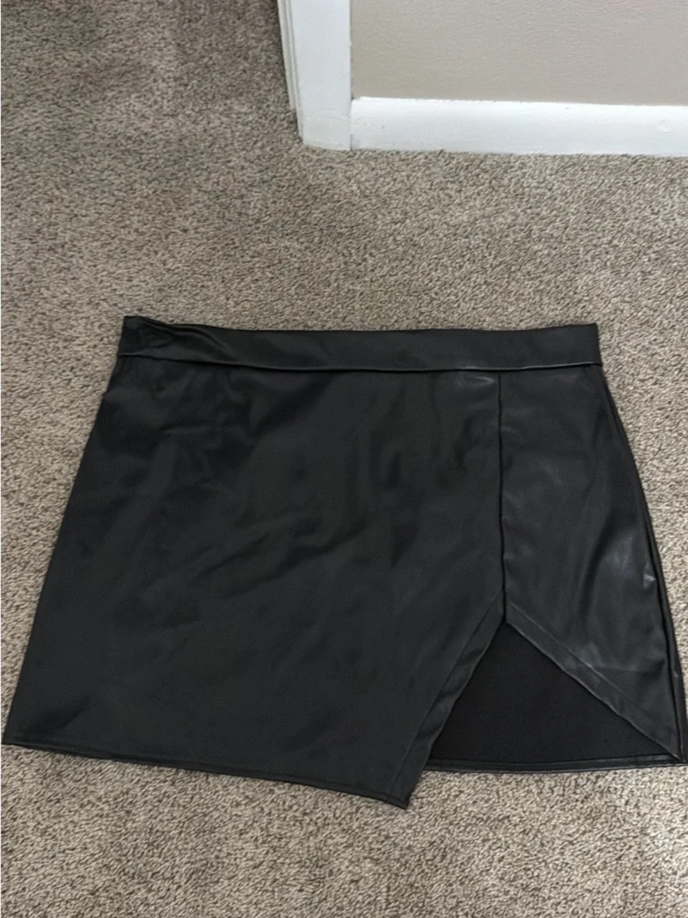 Women's Black Faux Leather Asymmetrical Mini Skirt